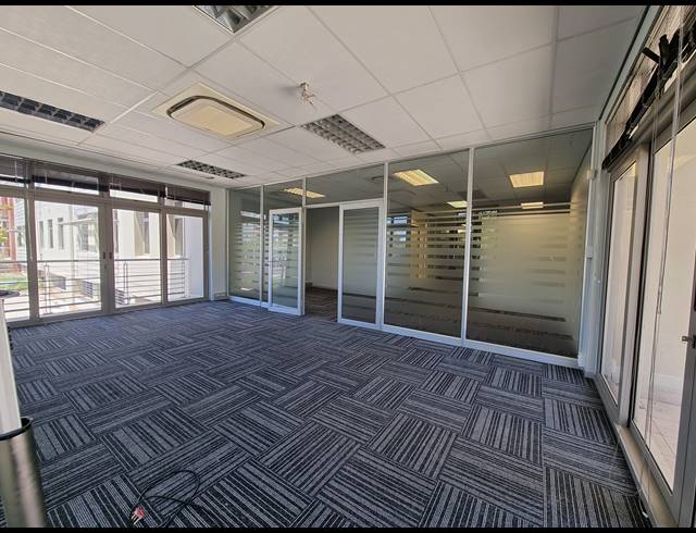 229M² OFFICE TO LET IN CENTURY CITY